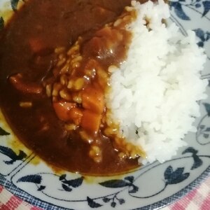 給食っぽいカレー